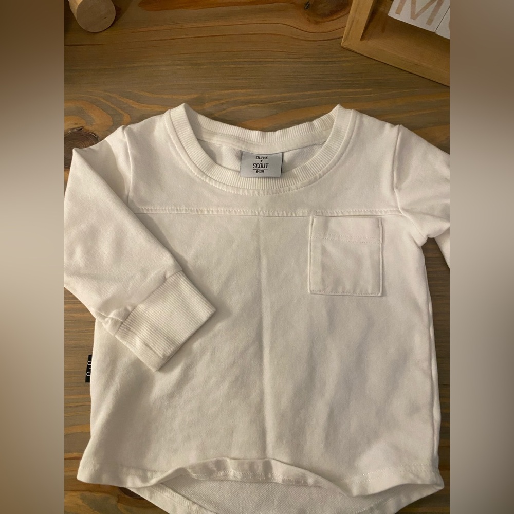 Olive and scout white long sleeve tee